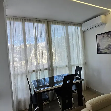 Luxurious Apartamento Durrës